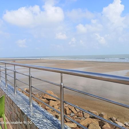Silver Sand Eco Resort !! Beachfront !! With Biggest Pool And Huge Open Area !! Ideal For Weddings !! Couple Friendly !! Mandarmani Buitenkant foto