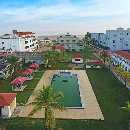 Silver Sand Eco Resort !! Beachfront !! With Biggest Pool And Huge Open Area !! Ideal For Weddings !! Couple Friendly !! Mandarmani Buitenkant foto