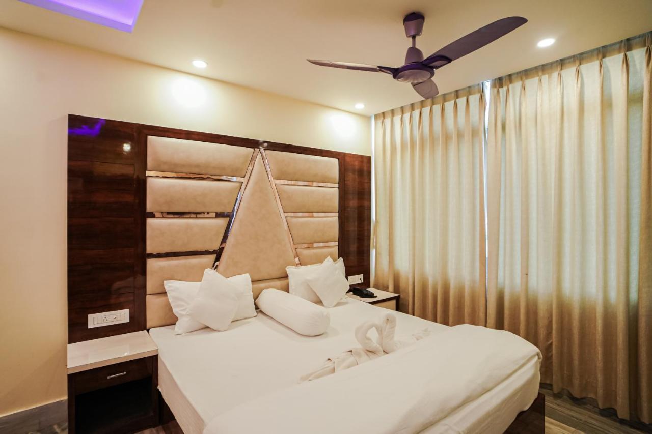 Silver Sand Eco Resort !! Beachfront !! With Biggest Pool And Huge Open Area !! Ideal For Weddings !! Couple Friendly !! Mandarmani Buitenkant foto
