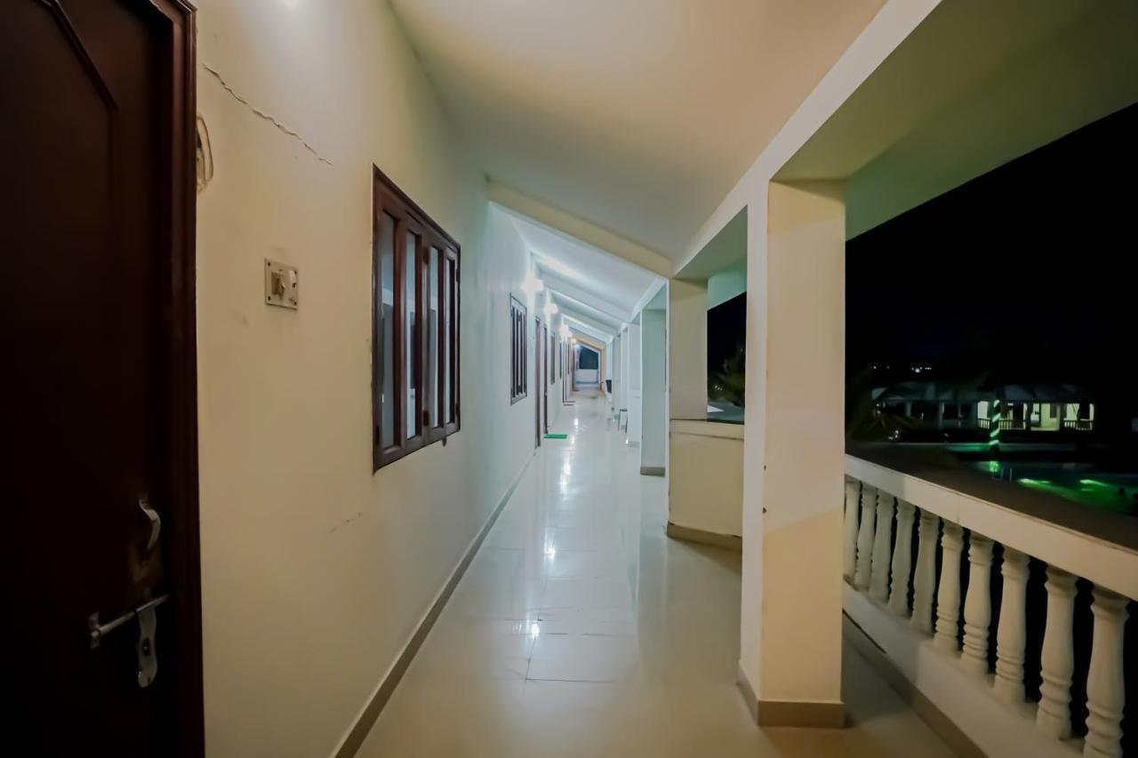 Silver Sand Eco Resort !! Beachfront !! With Biggest Pool And Huge Open Area !! Ideal For Weddings !! Couple Friendly !! Mandarmani Buitenkant foto