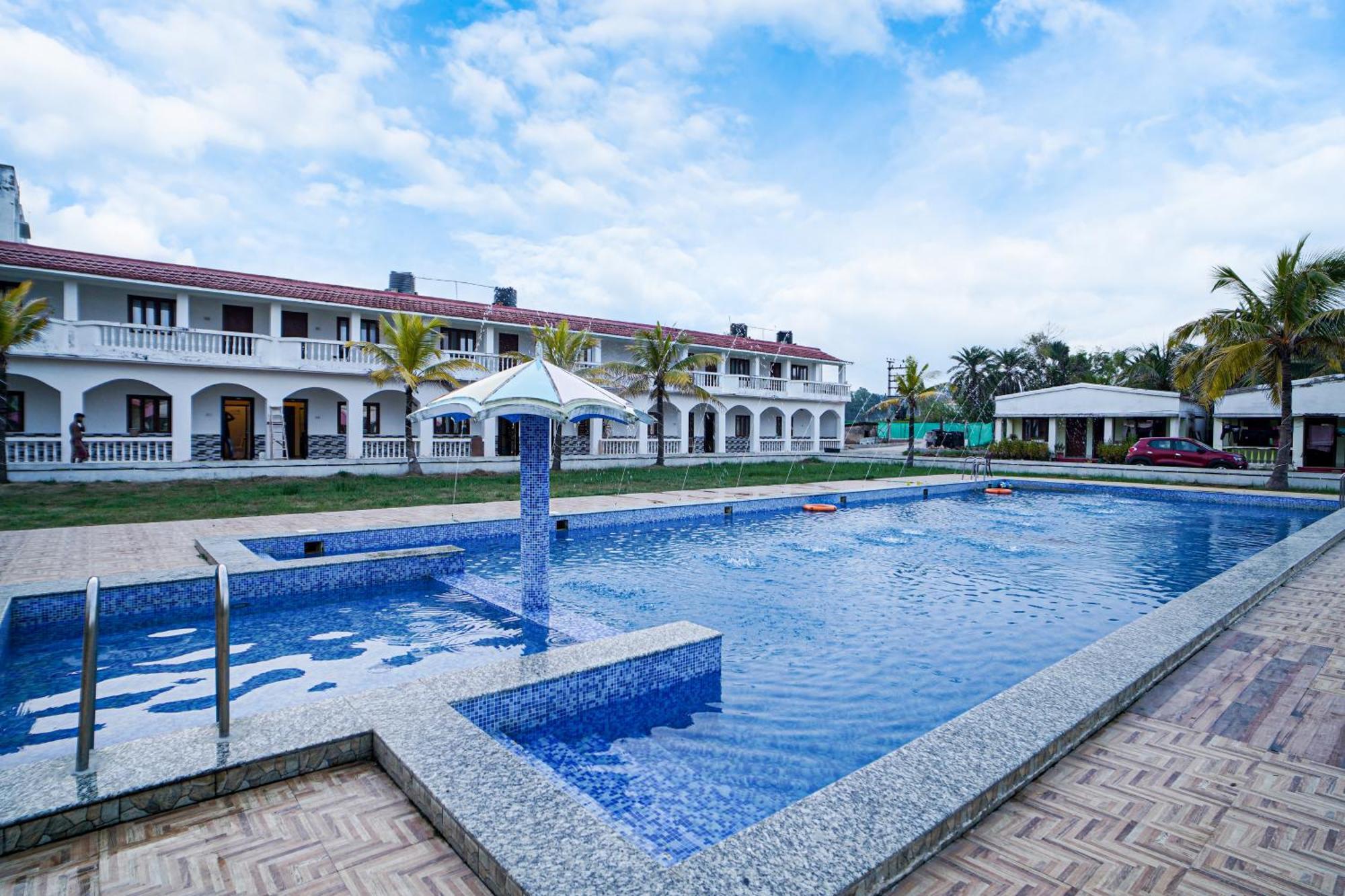 Silver Sand Eco Resort !! Beachfront !! With Biggest Pool And Huge Open Area !! Ideal For Weddings !! Couple Friendly !! Mandarmani Buitenkant foto